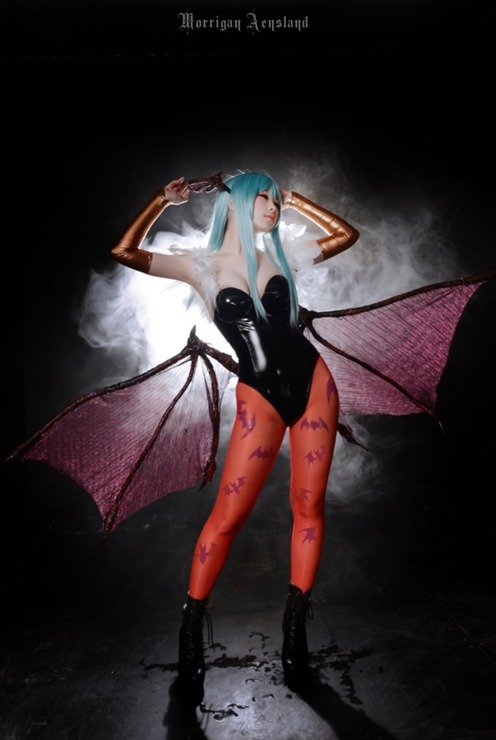 cosplayeverywhere:  Darkstalkers’ Revenge (ヴァンパイア ハンター) ~ Morrigan Aensland (モリガン＝アーンスランド)