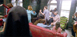tvandfilm:   Come on everybody!  I say now let’s play a game I betcha I can make a rhyme out of anybody’s name.