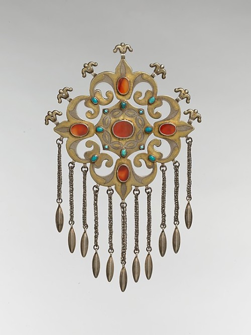 virtual-artifacts:Set of ornamented pectorals from Iran or Central Asia, 19th-20th century. The hexa