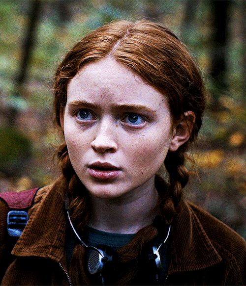 wandamaximoffs:  Max Mayfield being a soft cutie 💚 STRANGER THINGS 4 (2022)— 4.06 | THE DIVE