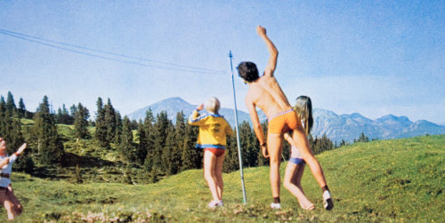 americanapparel:  Fitness Family.