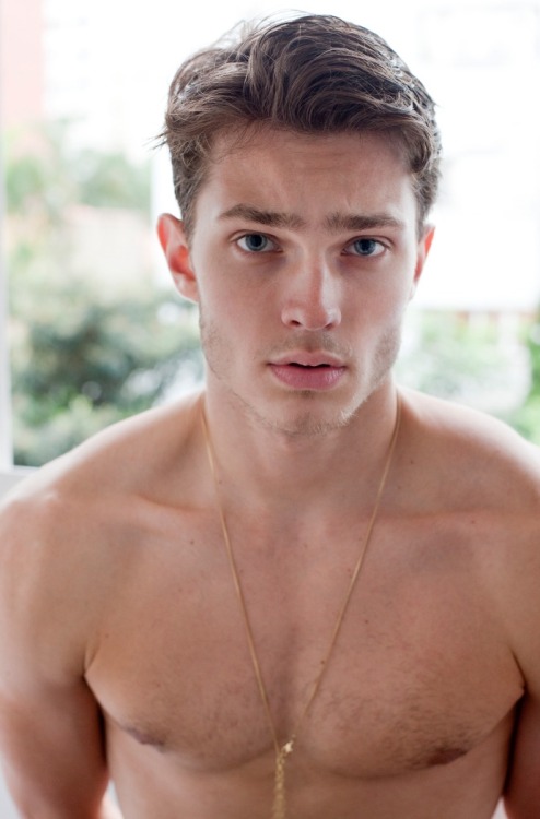 takemetobedandlosemeforever:  Anderson Weisheimer