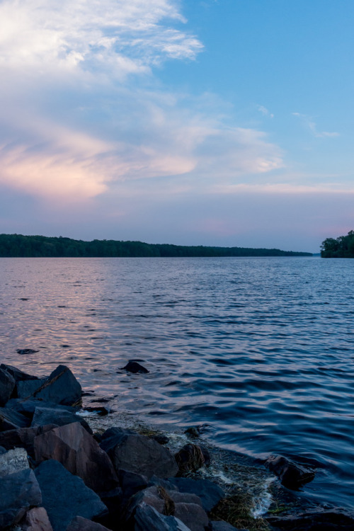 Stopped by the lake on the way home to get a few shots of these neat clouds. Really happy that I&rsq