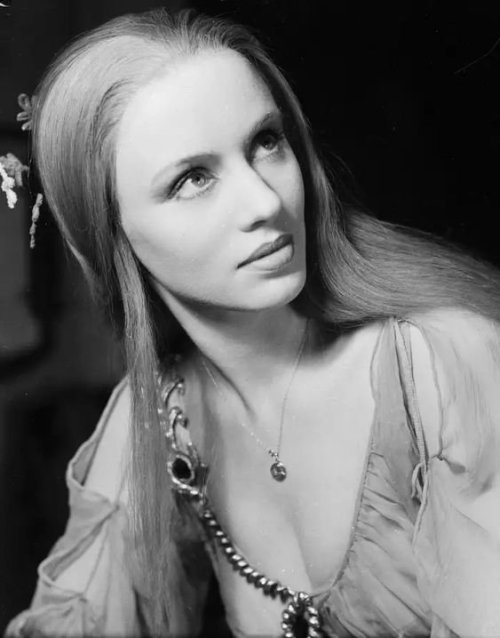 Jessica Tandy Nudes &amp; Noises  