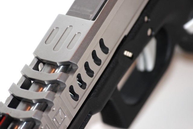 gunrunnerhell:  Vayser Arms Glock 17 “Mako Cut”Custom Glock 17 by Vayser Arms,