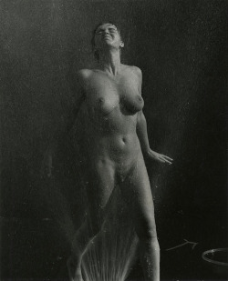 gmgallery:  Andre de Dienes, 1960s www.stores.eBay.com/GrapefruitMoonGallery 