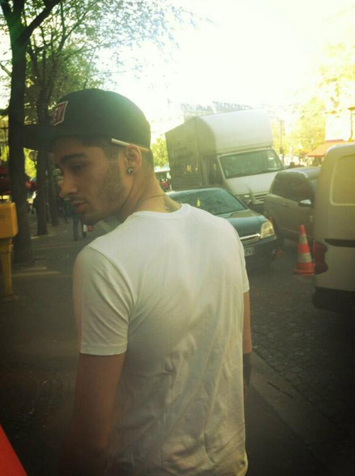 zaynsxo:  zayn in paris - 24.04 