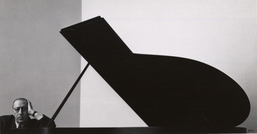 visualobscurity:  Igor Stravinsky by Arnold Newman, 1946. 