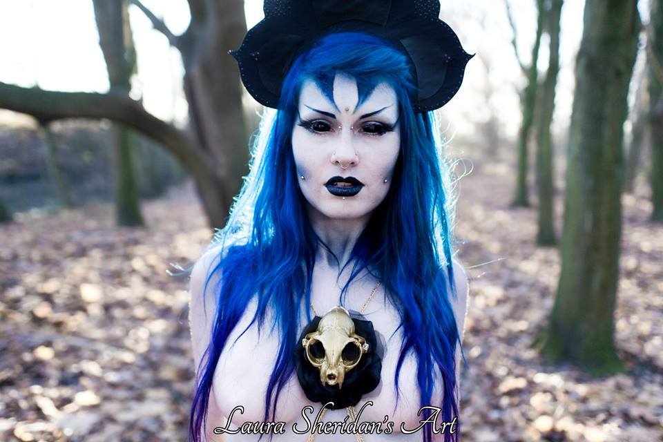 gothicandamazing:  Model/MUA - Kika MacabreCrown - Little NoirisePhoto: Sheridan’s