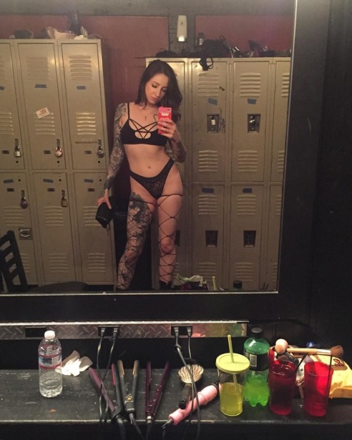 stripper-locker-room:  https://www.instagram.com/whiplash.girl.child/