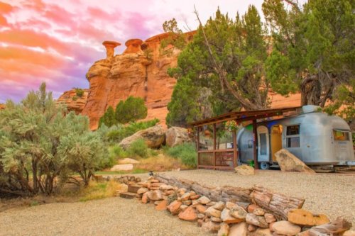 magicalhomesandstuff: Refurbished Airstream used as a cabin hideaway in Colorado. Isn’t this b