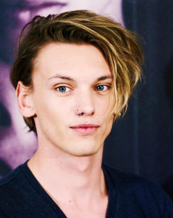 Jamie Campbell <3