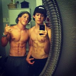 sexyboysbeingsexy.tumblr.com post 121900210579