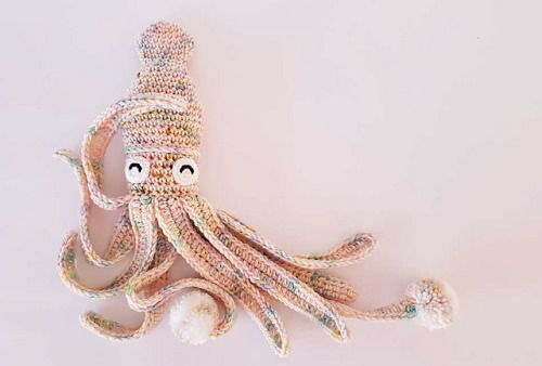 ericacrochets:Hubble the Squid by ProjectarianFree Crochet Pattern Here (May need to make an ac