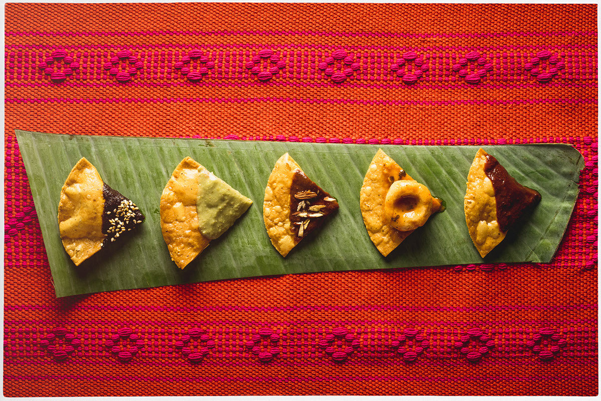 alxbngala:  (via Restaurante Oaxaqueño “Doña Lula” by Maurizio Solis Broca
