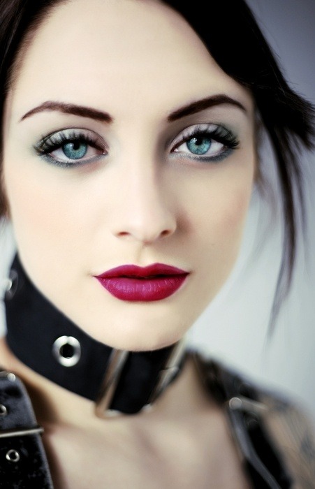 9vil-passions:  Evil PassionFetish Goth Twitter