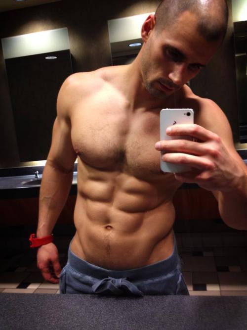 hotmales-n-stuff: Hot Males ‘n Stuff… your source for hot guys and way more please als