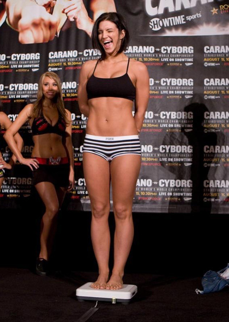 sourcedumal:  thepetitemuse:  dovakink:  Gina Carano  I wish she had been cast as