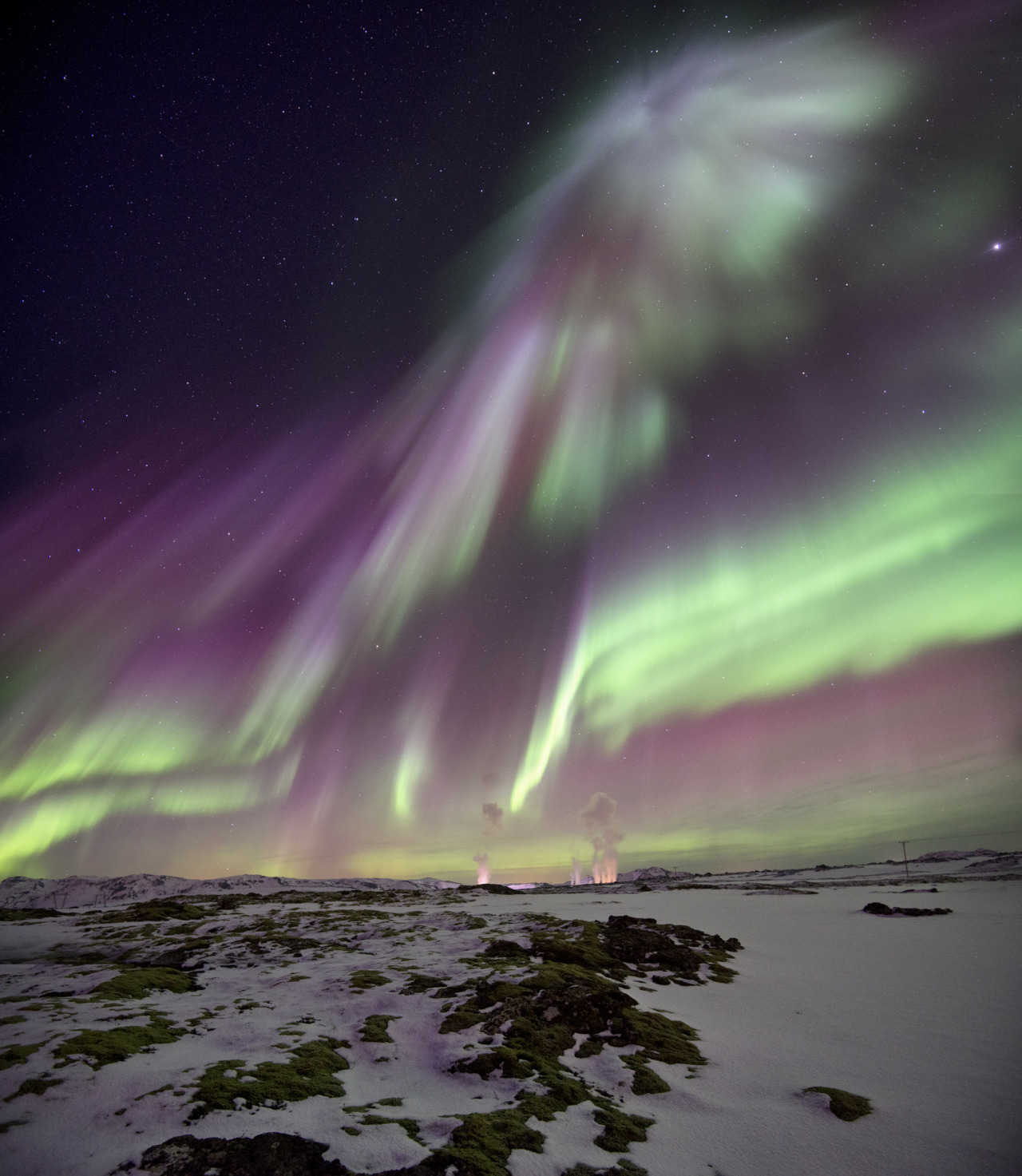 icelandicphoto:  As expected we did get a spectacular northern lights display yesterday.