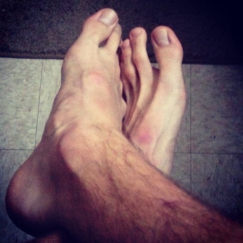 viewfrombelowyourfeet: Morning Feet