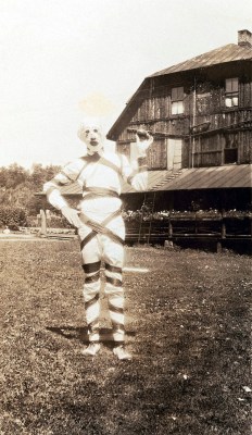 Halloween, USA, 1935.