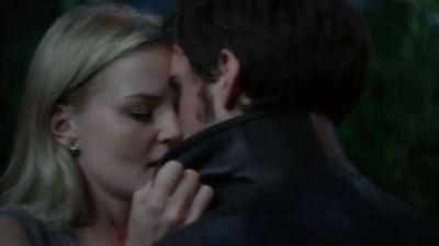 ejh-x:  Still one of the best on screen kisses I’ve ever seen!! 