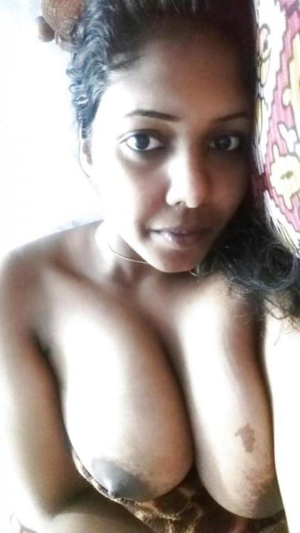 pavipraveen1: desipussys:cute aunty 02 Wow baby 2