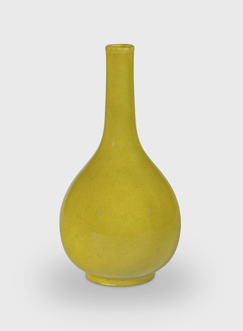 Vase, China, Kangxi era (1662–1722), porcelain with iron glaze….