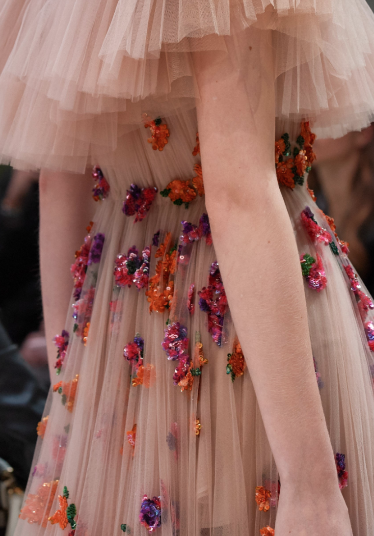 glowdetails:  details @ valentino fall 19