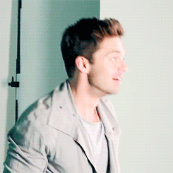 hurinthalions:  SELF STYLIN WITH SEBASTIAN STAN 