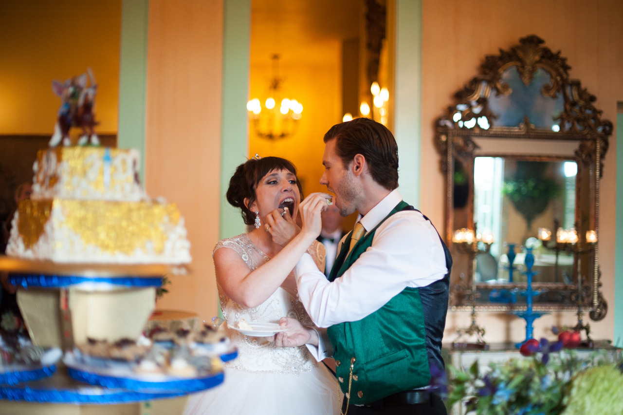 jinadmodel:   My Classy Legend of Zelda Wedding…  ~The Cake~Our wedding cake!The