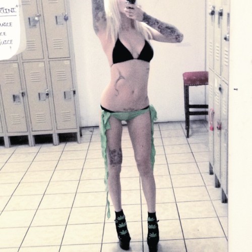 stripper-locker-room:  blaire_sky