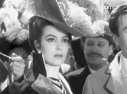 julia-loves-bette-davis:    María Félix in La noche del sábado, 1950  