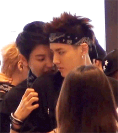 fuckhaja:   End Result: Baekyeol - 0 ; Kris - 2 