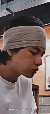 Taehyung And His Favorite Headband For @taeyungie