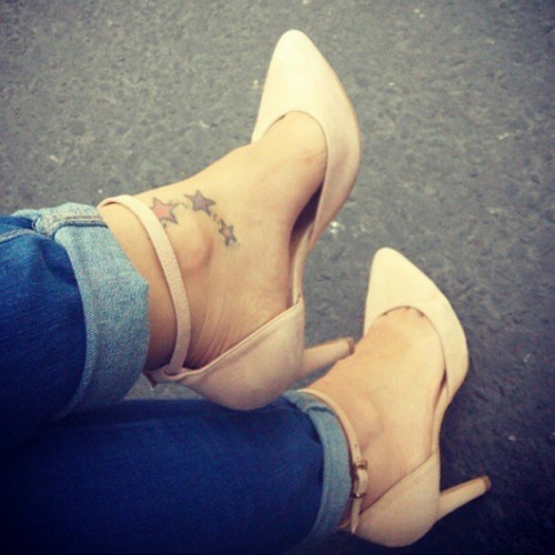 ifeetfetish:  @labelensilla #footfetish #foottatoo #tatoo #tatuagem #scarpin #sexyshoes #saltoalto #highheels #pes #pies #feet #foot #pezinhos by sexyfeet_girls http://ift.tt/1E3AI5A