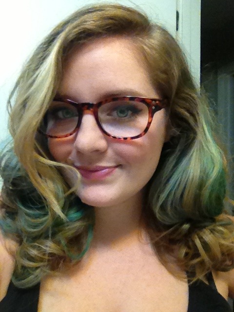 shortstackstyle:  feeling blah and seriously missing my colorful hair