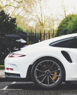 amazingcars:  hantsphoto:  aRSe  😍😍😍 