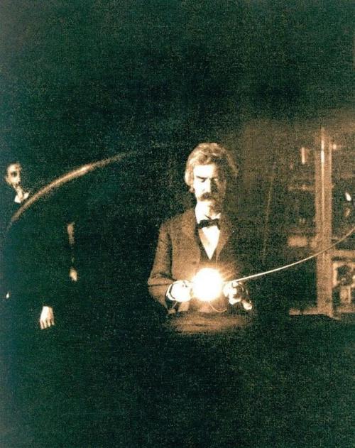 jessehimself:  Mark Twain at Nikola Tesla’s Lab 