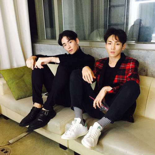 shineemoon:150915 bumkeyk: you think we’re pretty without any make up on