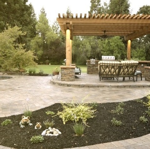Traditional Patio In Sacramento Image Of A Mid-sized, Elegant Backyard Patio With Concrete Pavers And