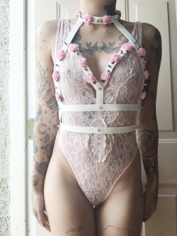 lovely-scum: Harness white with pink roses. Lovelyscum.storenvy.com