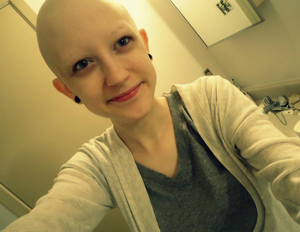 banana-soul:  This is me, my name is Kelli and I’m 17-years-old, battling cancer