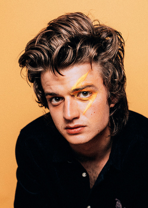 agentmitchrapp:Joe Keery photographed by Elliot Liss