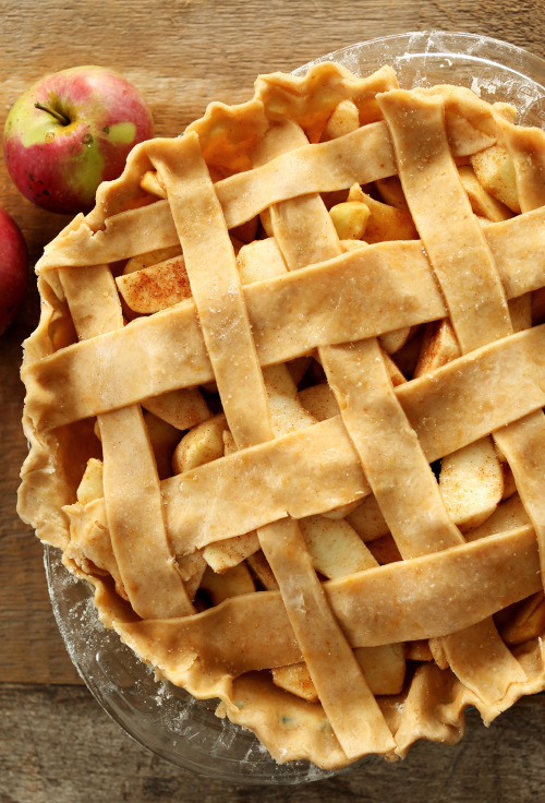 Sex foodffs:  PUMPKIN SPICED APPLE PIE  Really pictures