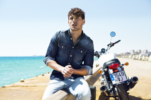 loveshnicky:  Mariano Ontañón