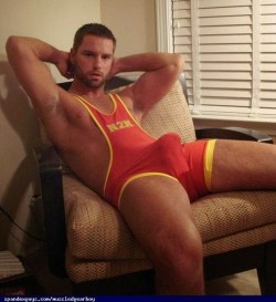 mysportyboy2:  Follow the Hottest sportsmen!…. http://mysportyboy2.tumblr.com