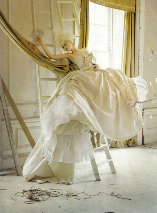 black-is-no-colour:Stella Tennant in “Lady Grey”, photographed by Tim Walker and styled 