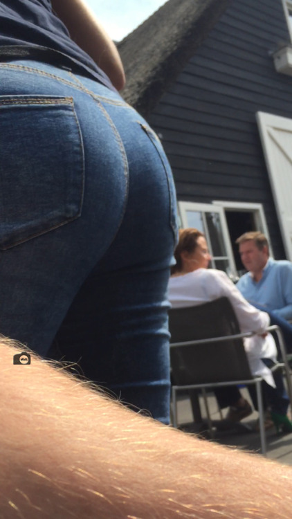 candid-ca: #candid #voyeur #voyeurism #creepshot #creep #creepin #creepshots 