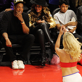   Jay keeping his head down through the dance routine during the Los Angeles Clippers